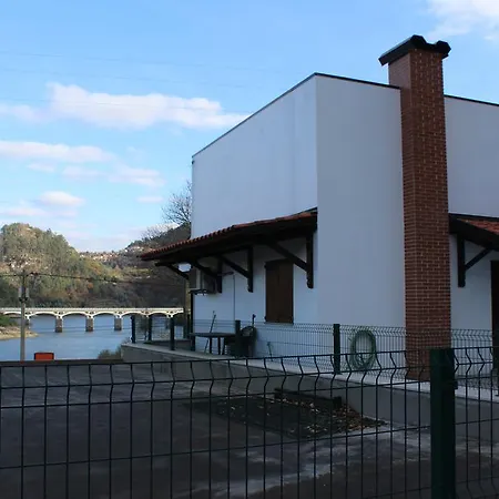 Casa De Bustelo *